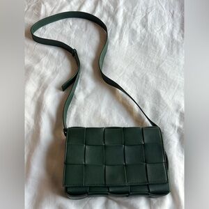 Bottega Veneta Cassette Intrecciato Crossbody Bag Rainforest Green Authentic